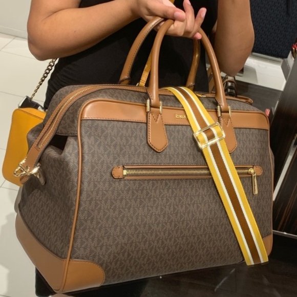 michael kors weekender duffle